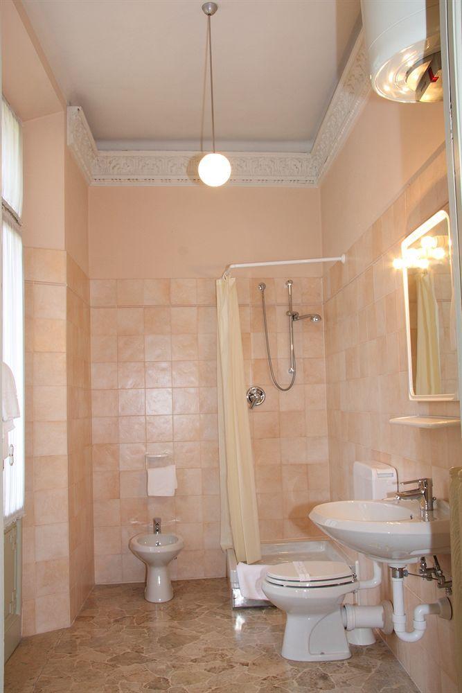 Residence In Centro Mantova Luaran gambar
