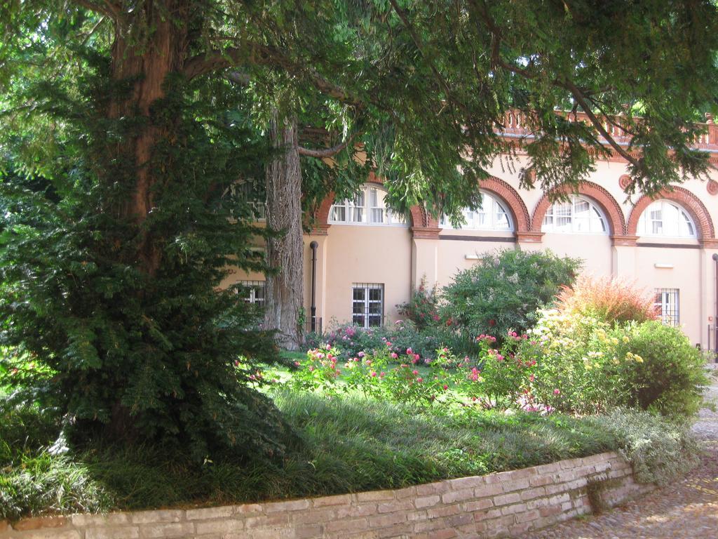 Residence In Centro Mantova Luaran gambar